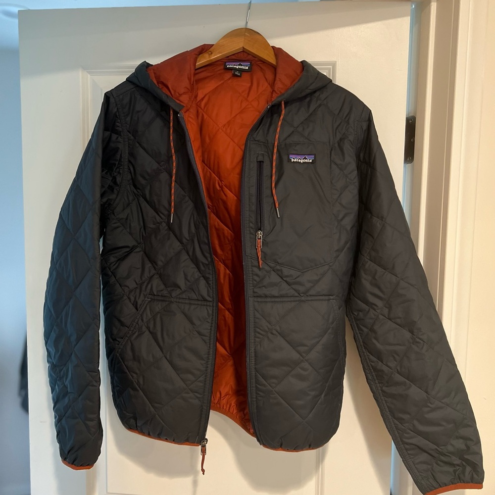 Patagonia Quilted Hooded Puffer Jacket - Charcoal with Rust Interior